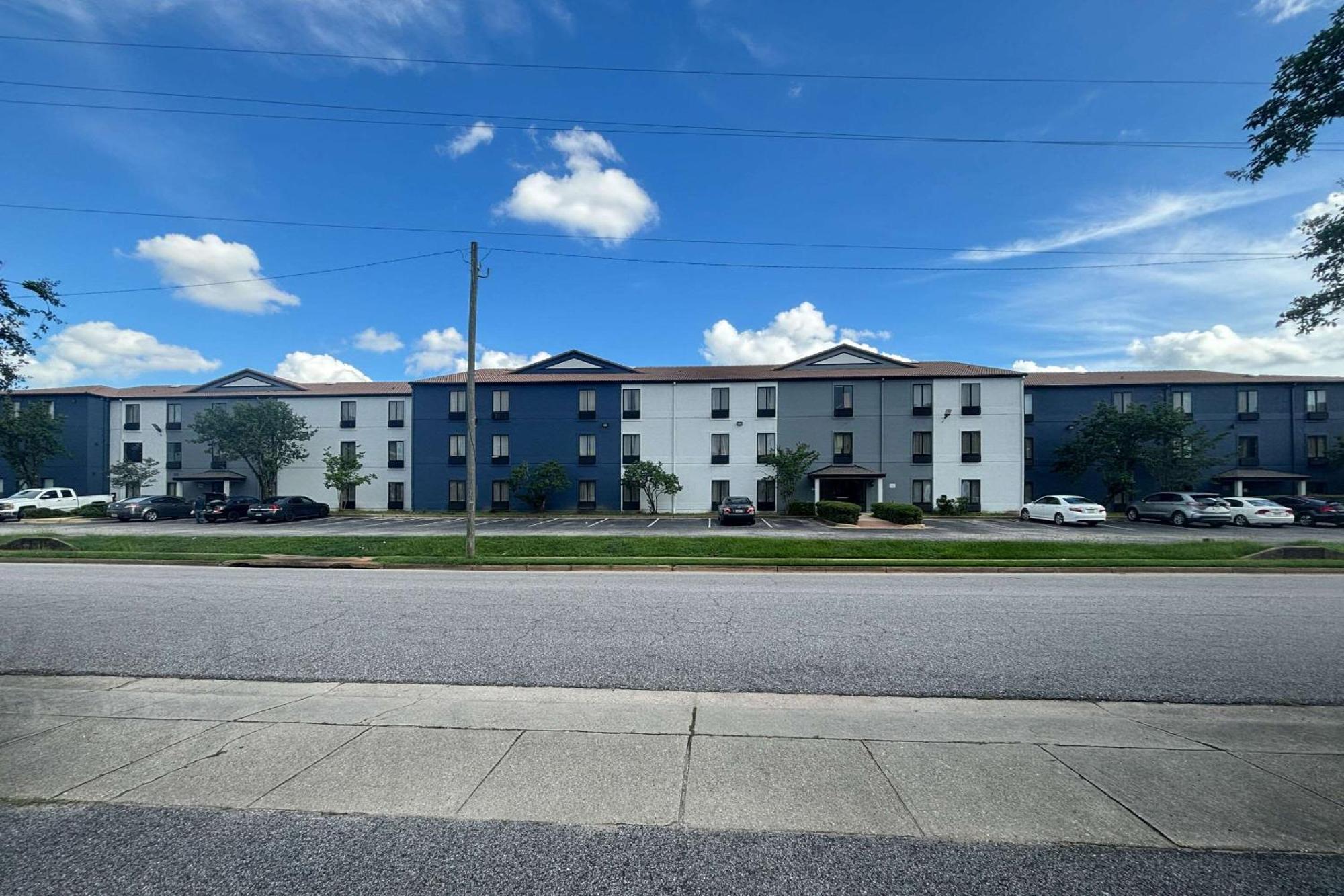 Quality Inn & Suites At Airport Blvd I-65 Mobile Exterior foto